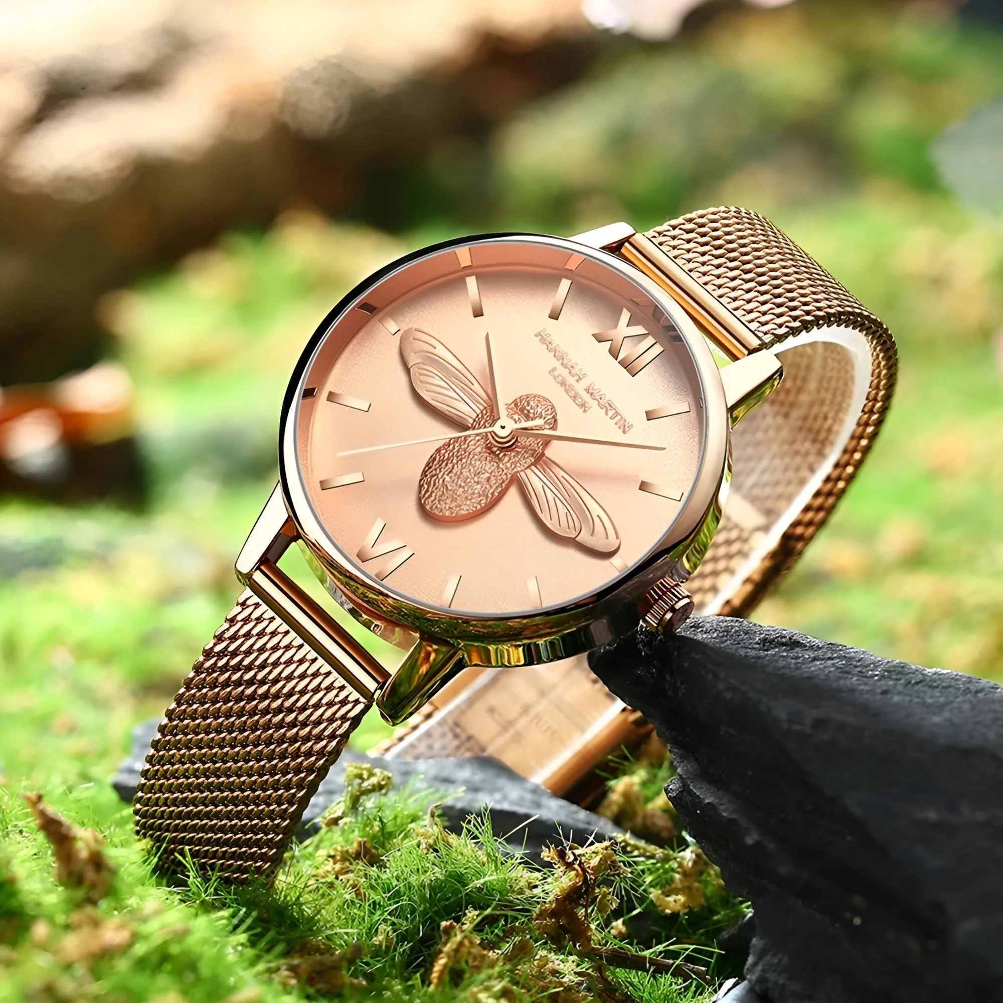 Luxury Women's Watches Rose Gold 31mm Classic Casual Girl Dress Watch Bracelet Set 3D Engraved Bee Dial Clock