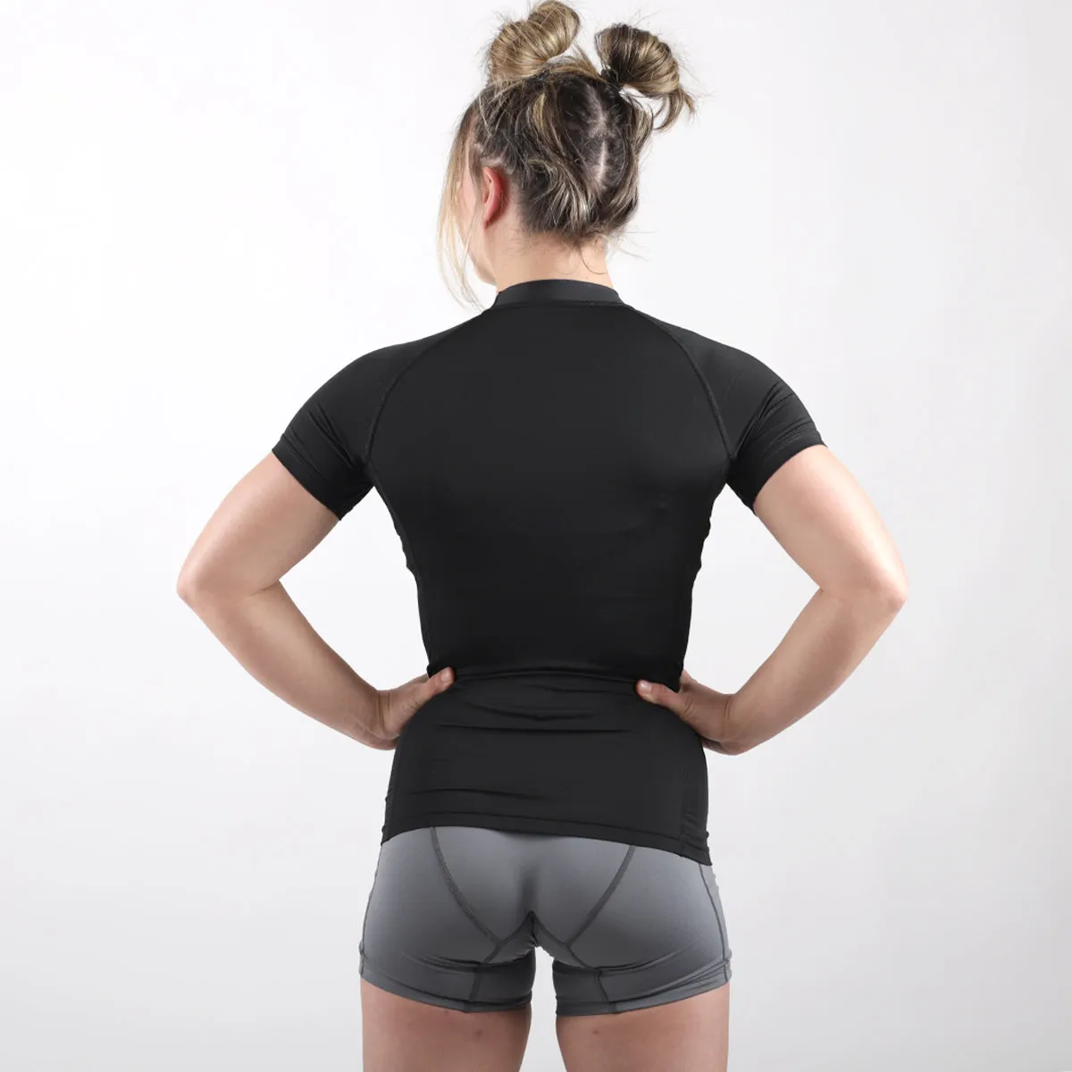 Standard Issue Women's S/S Rash Guard 2-PACK (Black, Smoke Grey)