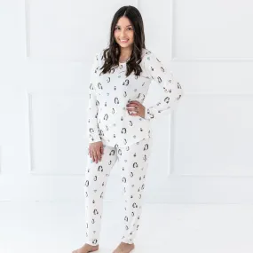 Women's Jogger Pajama Set in Penguin